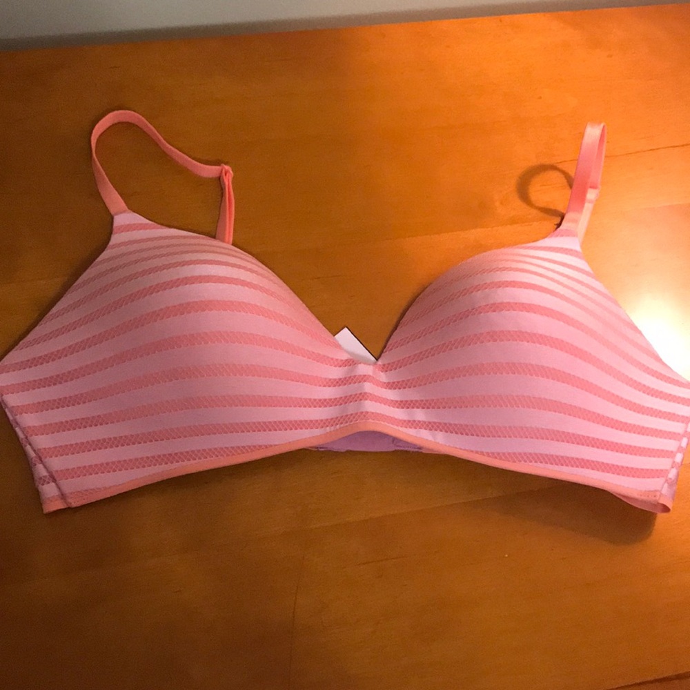 Victoria’s Secret Pink Striped Bra 36B
